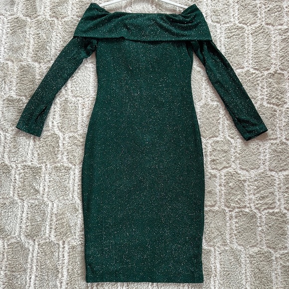 8693 Emerald Green Shimmer Dress